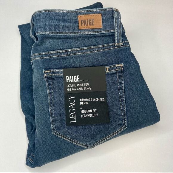 Paige Jeans Skyline Mid-Rise Distressed - Picture 2 of 6